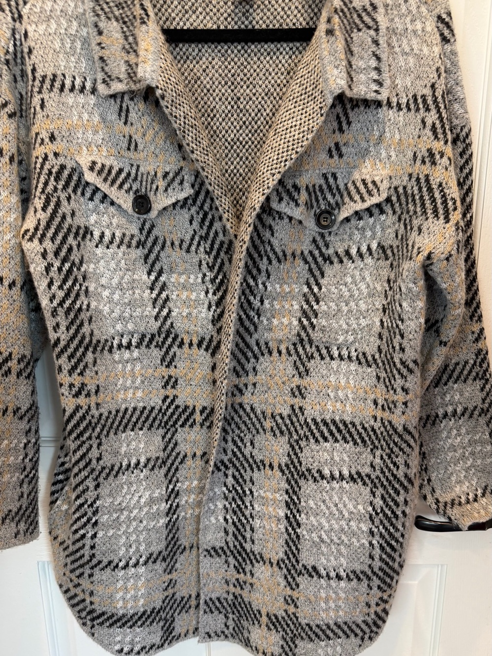 Women’s Open Front Plaid Shacket Fall Cozy Jacket in Gray, Black and Tan